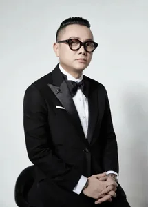 Examining Designer Cong Tri’s Career and Influence Amidst Recent Public Speculation - image 7