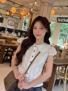 Vietnamese Showbiz News: Tang Nhat Tue House and Tieu Vy - image 38