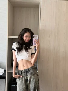Vietnamese Showbiz News: Tang Nhat Tue House and Tieu Vy - image 33