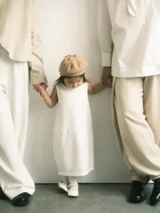 Salim and Long Hat Nhai Share Stunning Family Photoshoot - image 0