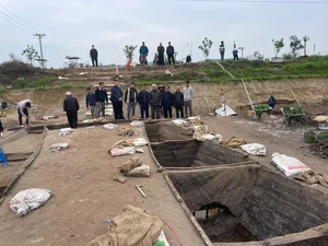Unveiling Ancient Secrets: Discovering the Unique Archaeological Details of the Luy Lau Boat - image 3