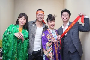 Vietnamese Celebrity Highlights: Dao Hoang Yen and Van Mai Huong Turn Heads - image 0
