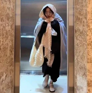 Hilarious Winter Fashion Trends: How Northern Vietnamese Netizens Fight the Extreme Cold in Style - image 5