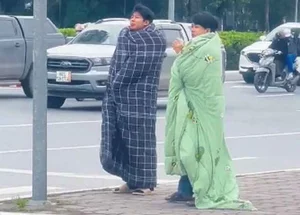 Hilarious Winter Fashion Trends: How Northern Vietnamese Netizens Fight the Extreme Cold in Style - image 0