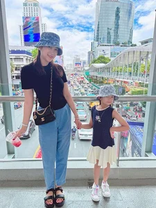 Simple Yet Captivating: Decoding the Effortless Style of Singer Lam Truong's Wife - image 1