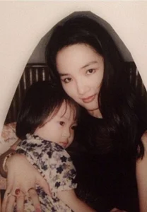 The Ageless Vietnamese Beauty Queen Mistaken for a 30-Year-Old by French Police - image 1