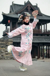 Minimalist Portrait Expressions: YiTuYu Art Language Vol.9792 He He Zi - image 12