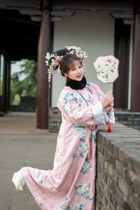 Minimalist Portrait Expressions: YiTuYu Art Language Vol.9792 He He Zi - image 8