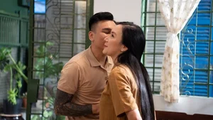 Khac Viet and Thao Bebe Delight Fans with Old Couple Transformation - image 3