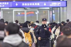 China's Chunyun Begins: Inside the World’s Largest Annual Human Migration - image 9