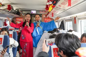 China's Chunyun Begins: Inside the World’s Largest Annual Human Migration - image 10