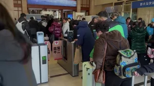 China's Chunyun Begins: Inside the World’s Largest Annual Human Migration - image 8