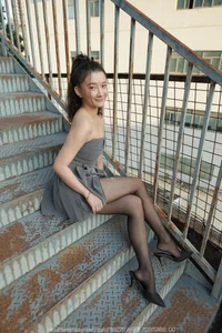 IESS Qiu Qiu Elegant Gray Cocktail Dress Fashion Gallery - image 3