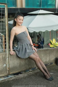 IESS Qiu Qiu Elegant Gray Cocktail Dress Fashion Gallery - image 2