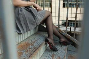 IESS Qiu Qiu Elegant Gray Cocktail Dress Fashion Gallery - image 35