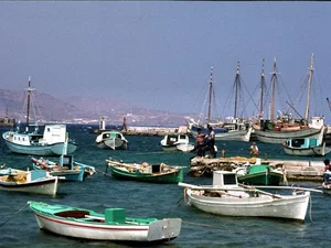 Stunning Color Photos Capturing the Nostalgic Beauty of 1970s Greece - image 5