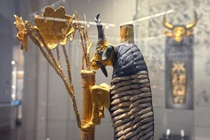 Decoding the 4,500-Year-Old Gold Statue of the Ancient Mesopotamian Civilization - image 0