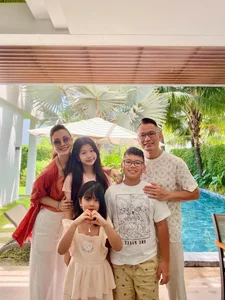 Glamorous Tet: Vietnamese Beauty Queens Share Holiday Moments - image 1