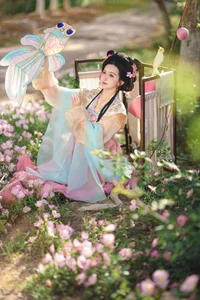 YiTuYu Art Language Vol.9440 Ce Er Qing Ting: Dynamic Portrait Series - image 25