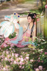 YiTuYu Art Language Vol.9440 Ce Er Qing Ting: Dynamic Portrait Series - image 23