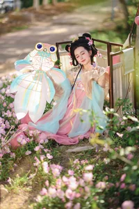YiTuYu Art Language Vol.9440 Ce Er Qing Ting: Dynamic Portrait Series - image 10