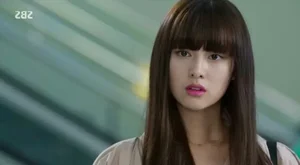 Kim Ji Won Exudes Royal Elegance in Upcoming tvN K-Drama Queen Of Tears Alongside Kim Soo Hyun - image 5