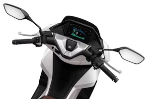 2026 Honda PCX160 Debuts in Japan with Premium Upgrades and Enhanced Performance - image 2