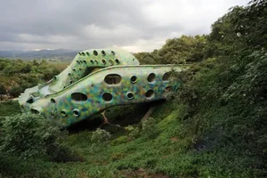 Inside the World's Most Unique Snake-Shaped Architectural Marvel - image 4