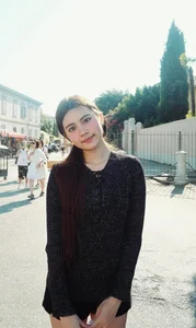 Quyen Linh's Daughter Stuns in Rome with Elegant Fashion Style - image 9