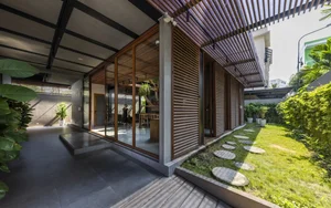 A Steel Frame House That Feels Like an Urban Forest - image 4