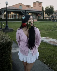 Jenny Huynh Inspires Fans with Top University Admission - image 2