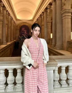 Meet the Stunning and Wealthy Chinese Influencer Captivating the Internet - image 2