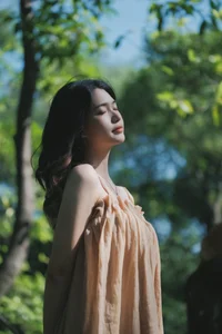 Exploring YiTuYu Art Language Vol.4998: A Deep Dive into the Artistic Portraits of Model A Xi - image 2