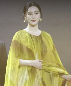 Fan Bingbing’s Genius Fashion Tricks to Flawlessly Hide Flabby Arms - image 9
