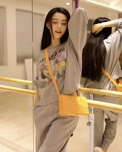 Fan Bingbing’s Genius Fashion Tricks to Flawlessly Hide Flabby Arms - image 5