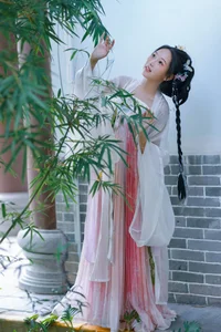 YiTuYu Art Language Vol.10475: Exploring the Visual Poetry of Model Bao - image 5