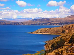 Exploring Lake Titicaca: The World's Highest Navigable Freshwater Lake and Its Ancient Mysteries - image 3