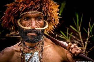 Mysterious Traditions: Exploring the Customs of a Long-Isolated Tribe - image 1