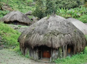 Mysterious Traditions: Exploring the Customs of a Long-Isolated Tribe - image 3