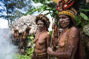Mysterious Traditions: Exploring the Customs of a Long-Isolated Tribe - image 9
