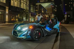 The Bold New 2026 Polaris Slingshot Signature Edition Redefines Open-Air Driving - image 10