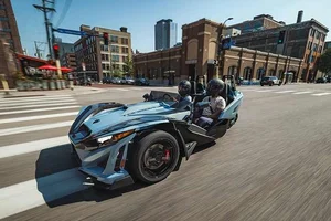 The Bold New 2026 Polaris Slingshot Signature Edition Redefines Open-Air Driving - image 1