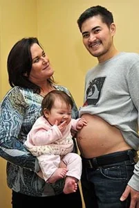 The Remarkable Story of Thomas Beatie: Exploring the Journey of the World’s First Pregnant Man and His Impact on Society - image 3