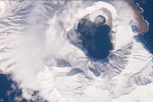 Dramatic Volcanic Eruption: How the 1831 Zavaritskii Event Changed Global Temperatures and Influenced Earth's Climate History - image 6