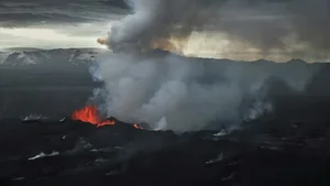 Dramatic Volcanic Eruption: How the 1831 Zavaritskii Event Changed Global Temperatures and Influenced Earth's Climate History - image 9
