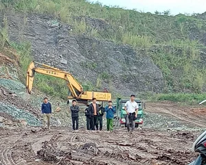 Crackdown on Illegal Soil Extraction and Transport in Luong Son, Hoa Binh - image 1