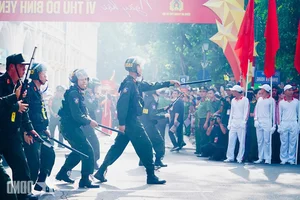 Spectacular Martial Arts and Parade by Hanoi Police Force - image 9