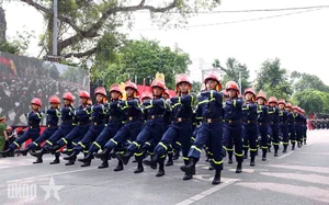 Spectacular Martial Arts and Parade by Hanoi Police Force - image 11