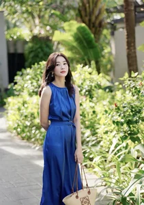 Luxury Autumn Fashion: Elegant and Unique Outfit Ideas for the Transitioning Season - image 7