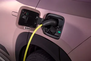 Skoda Peaq Unveiled: The Flagship 3-Row Electric SUV Boasting a 600km Range - image 0